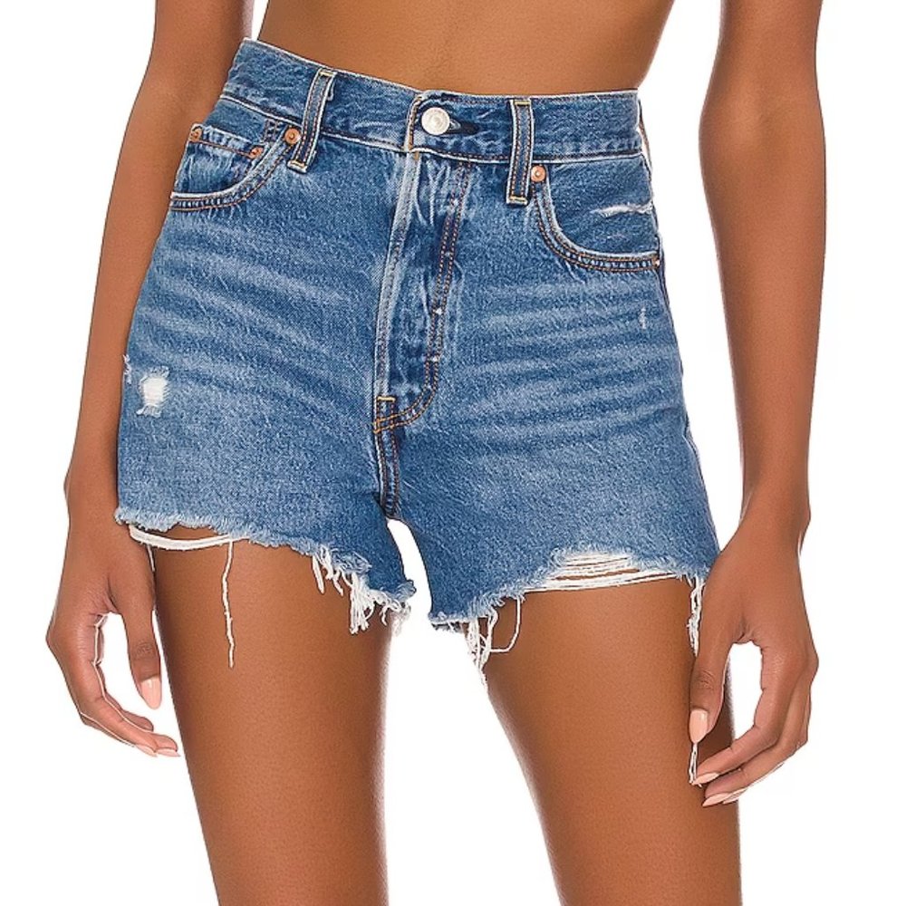 Levi's Ribcage Denim Shorts Medium Wash Size 26
